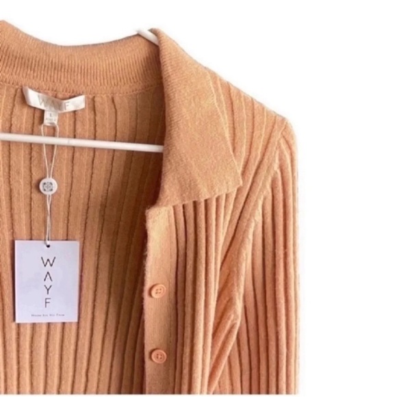 WAYF Sawyer Polo Button Up Peach with Collar Soft Cardigan
NWT Size Large - Picture 7 of 8
